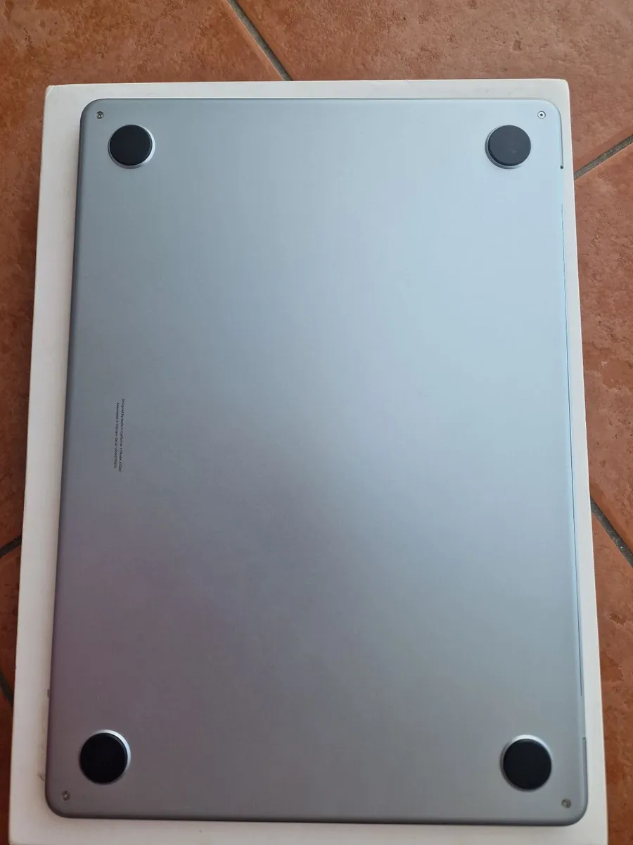 MacBook Air M4 (2025)  – Sky Blue - as new - Image 1