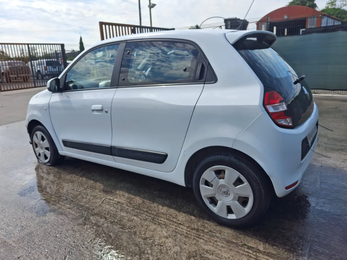 152 Renault twingo  1.0 Petrol - Image 4