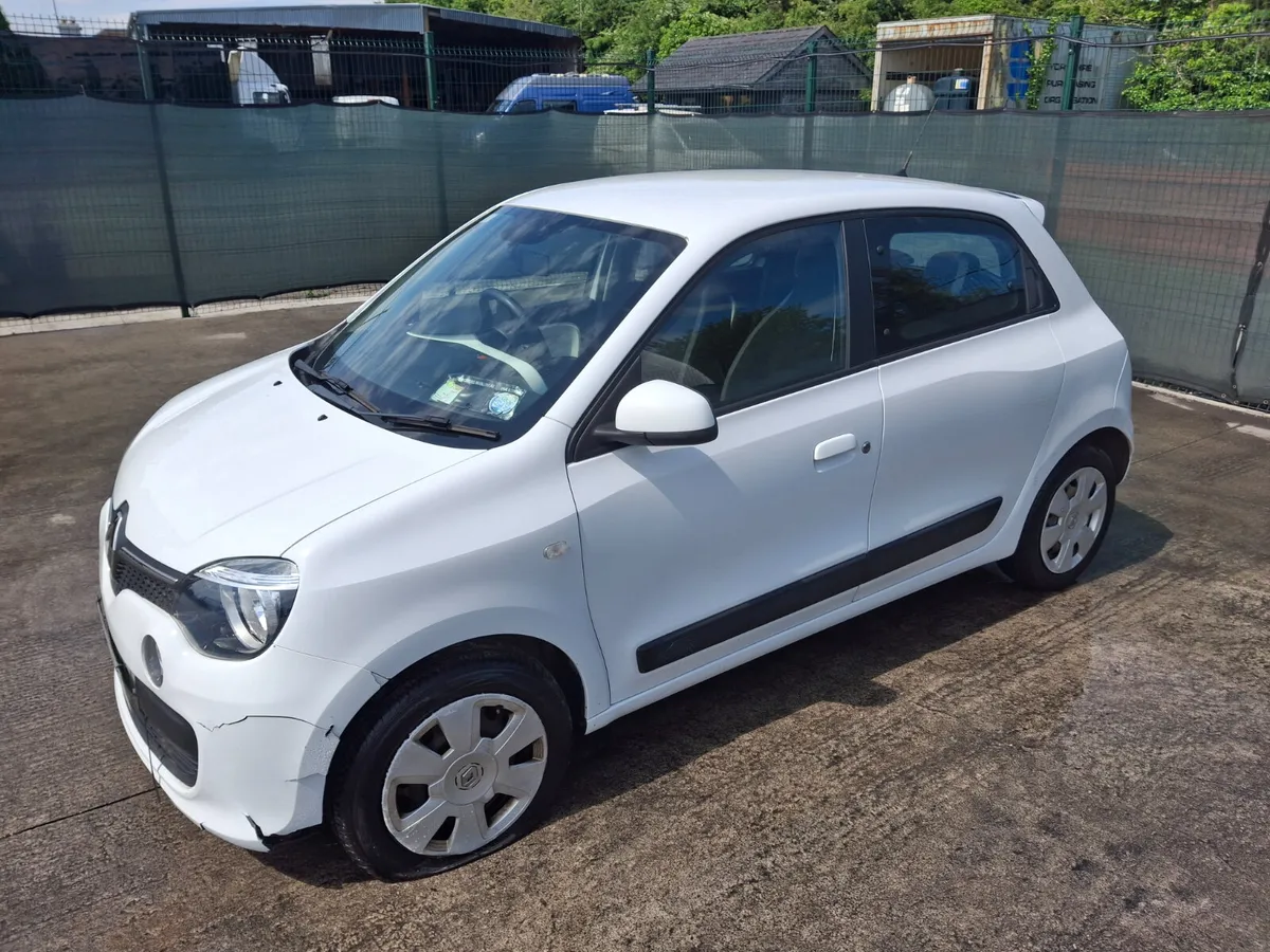 152 Renault twingo  1.0 Petrol - Image 2