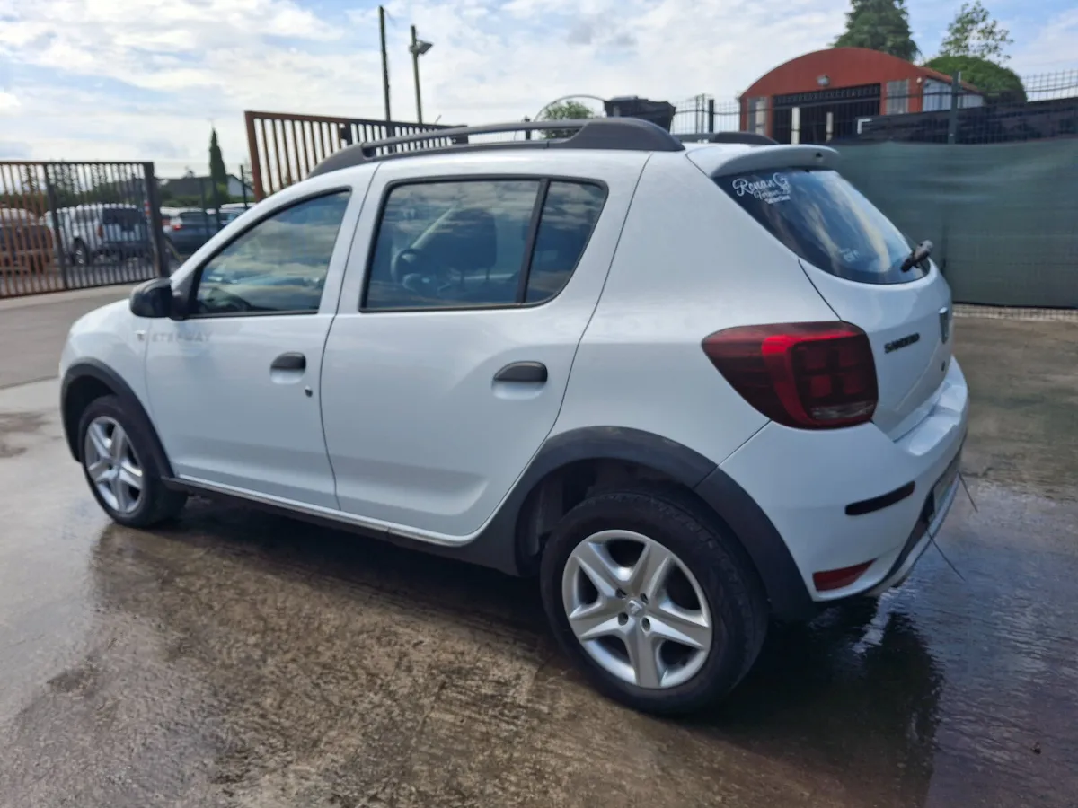 2017  Dacia Sandero  Stepway  1.5 Diesel - Image 3