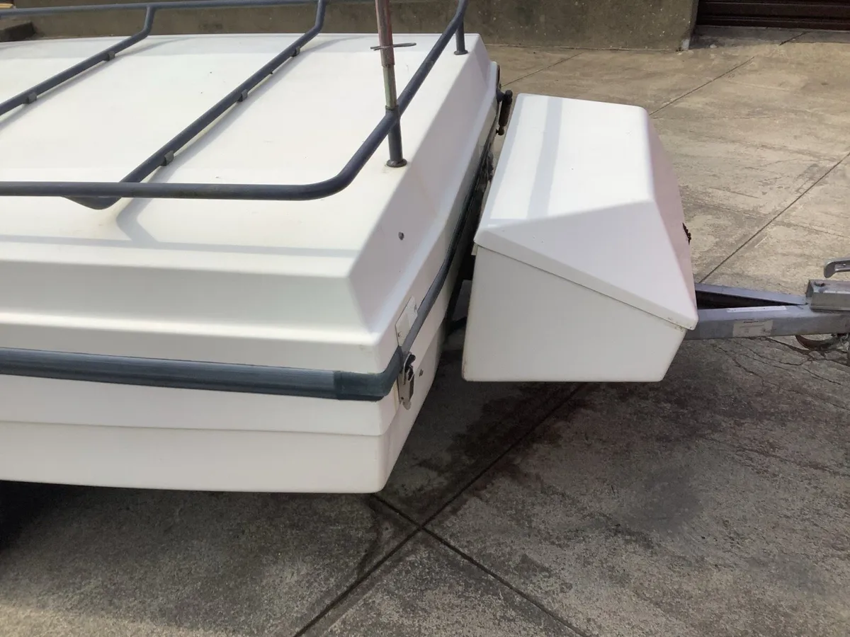 Trailer tent - Image 4