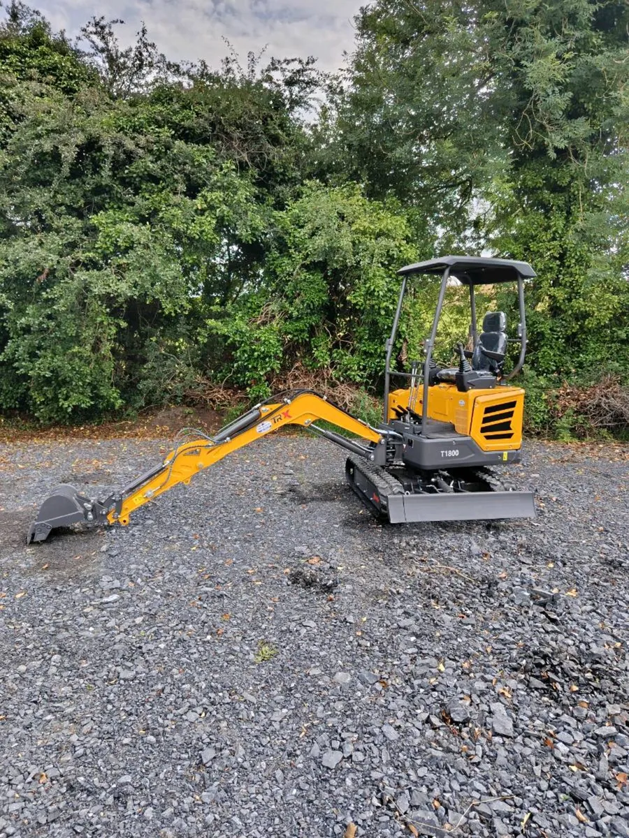 1.8 Ton Mini digger - Image 2