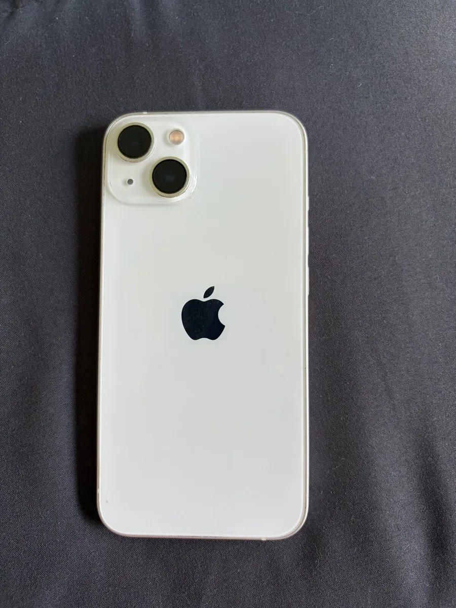 iPhone 13 WHITE - Image 1