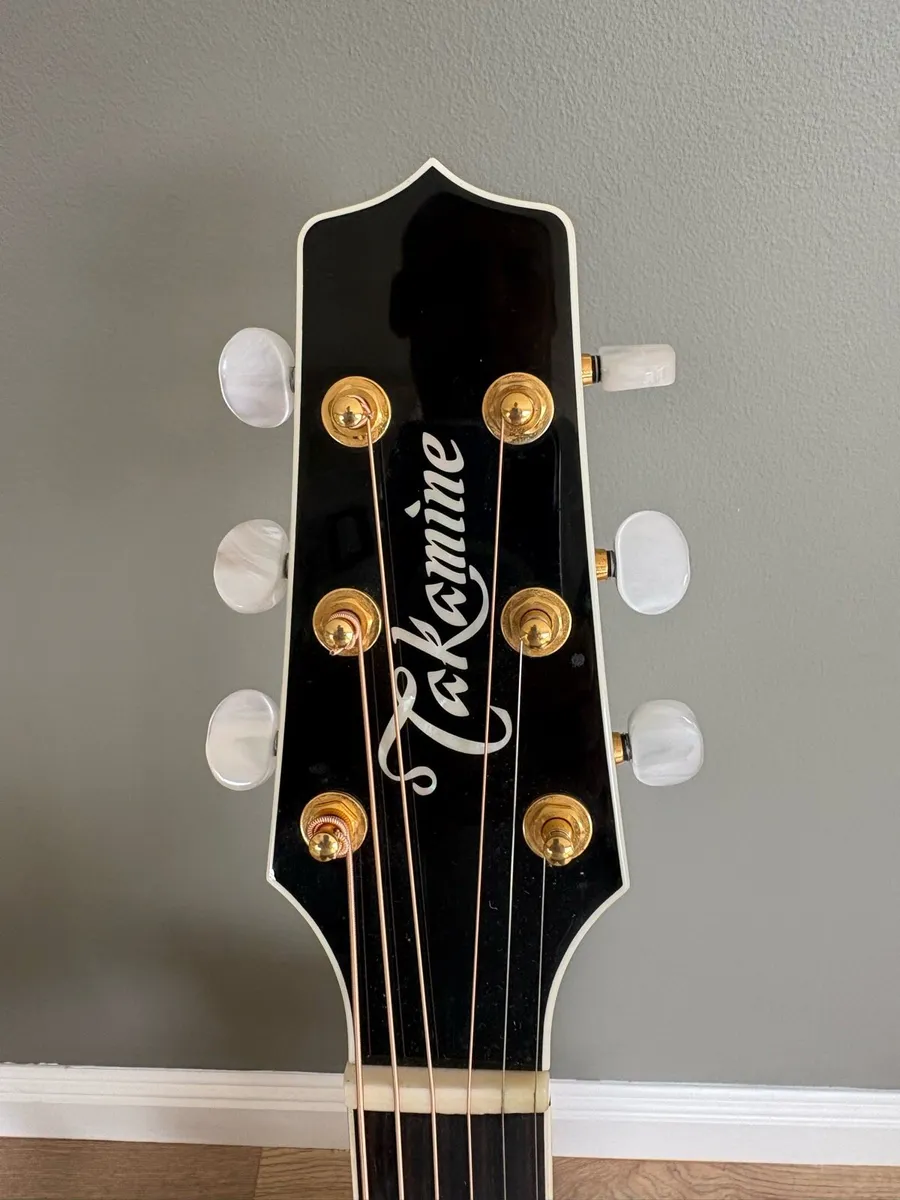 Takamine 6 Series Guitar - Image 2