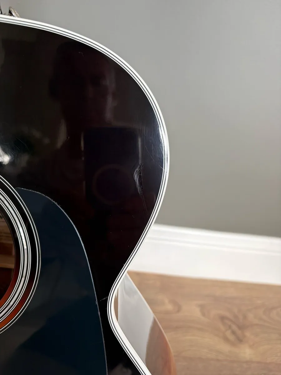 Takamine 6 Series Guitar - Image 4