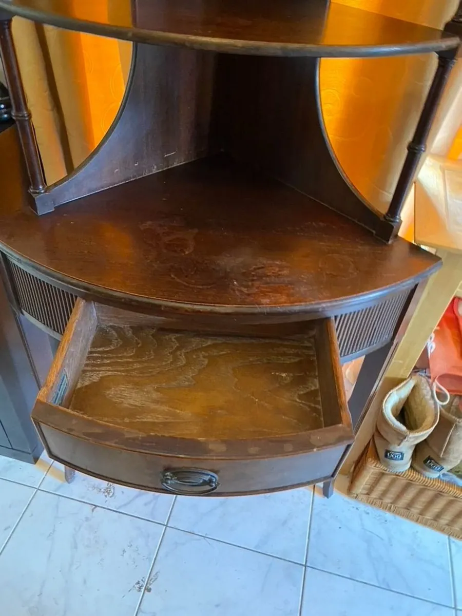 Antique corner shelf - Image 4