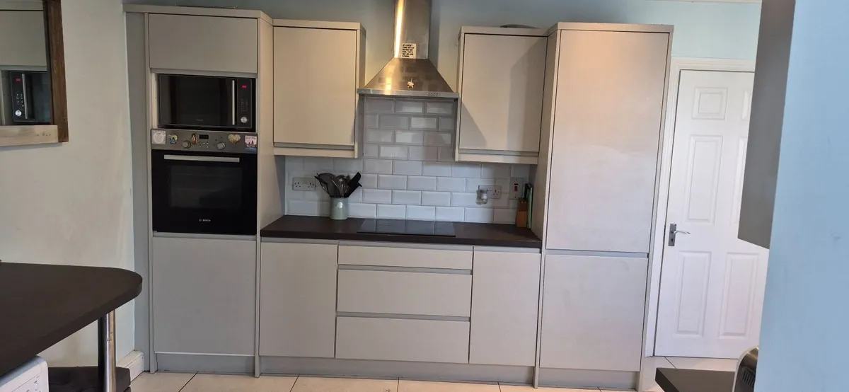 Kitchen - Image 4