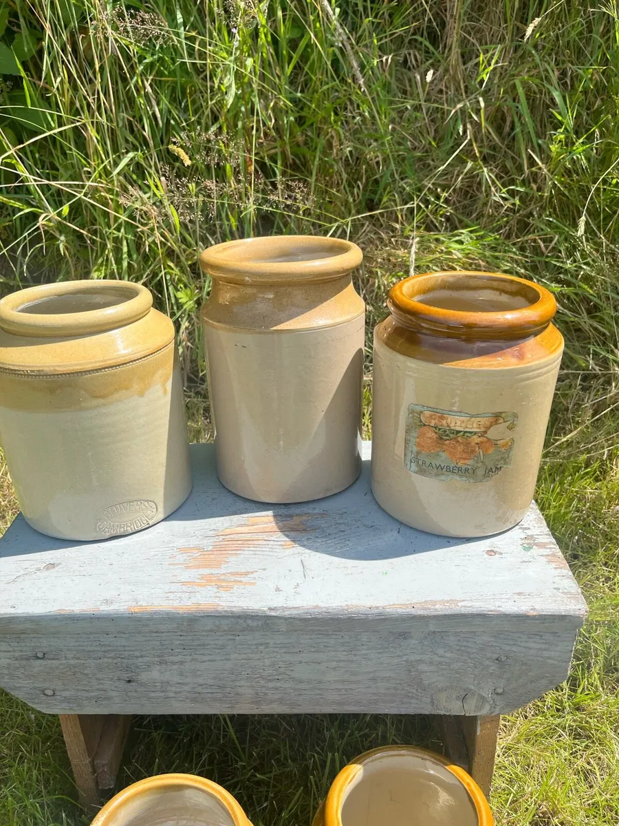 Old Stoneware Pots x5 - Image 2