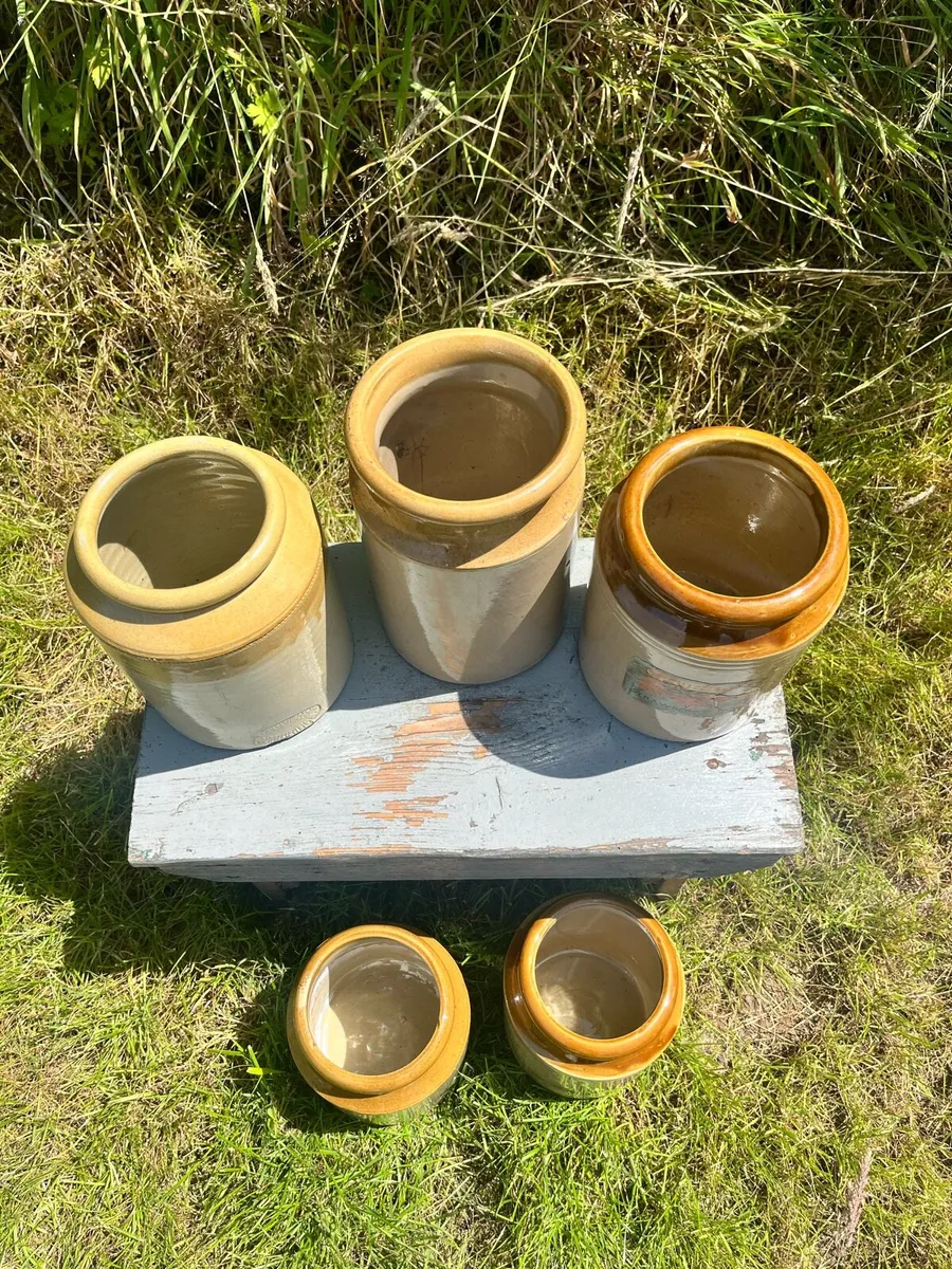 Old Stoneware Pots x5 - Image 3