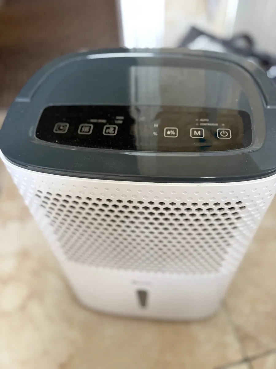 Swan dehumidifier SH15520