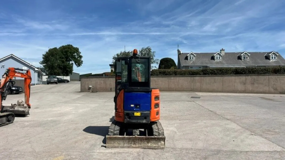 2017 Hitachi ZX 26U - Image 3