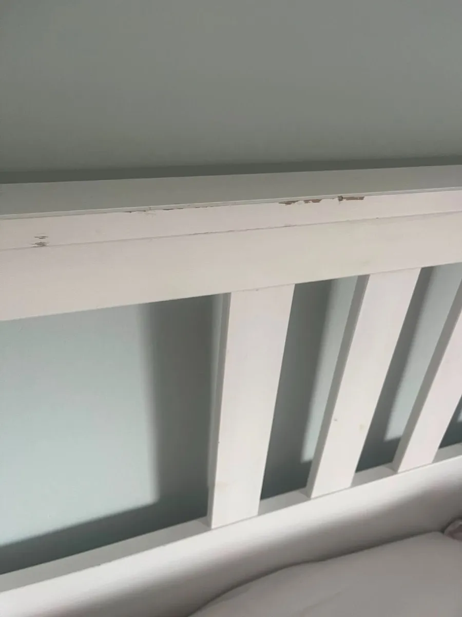 Hemnes Bed, bedside tables and lamps - Image 1