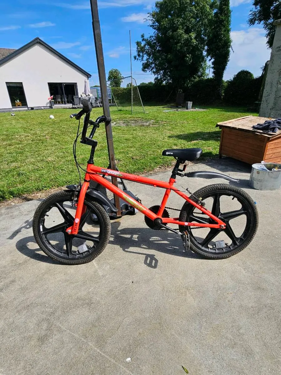 Boys bike - Image 1