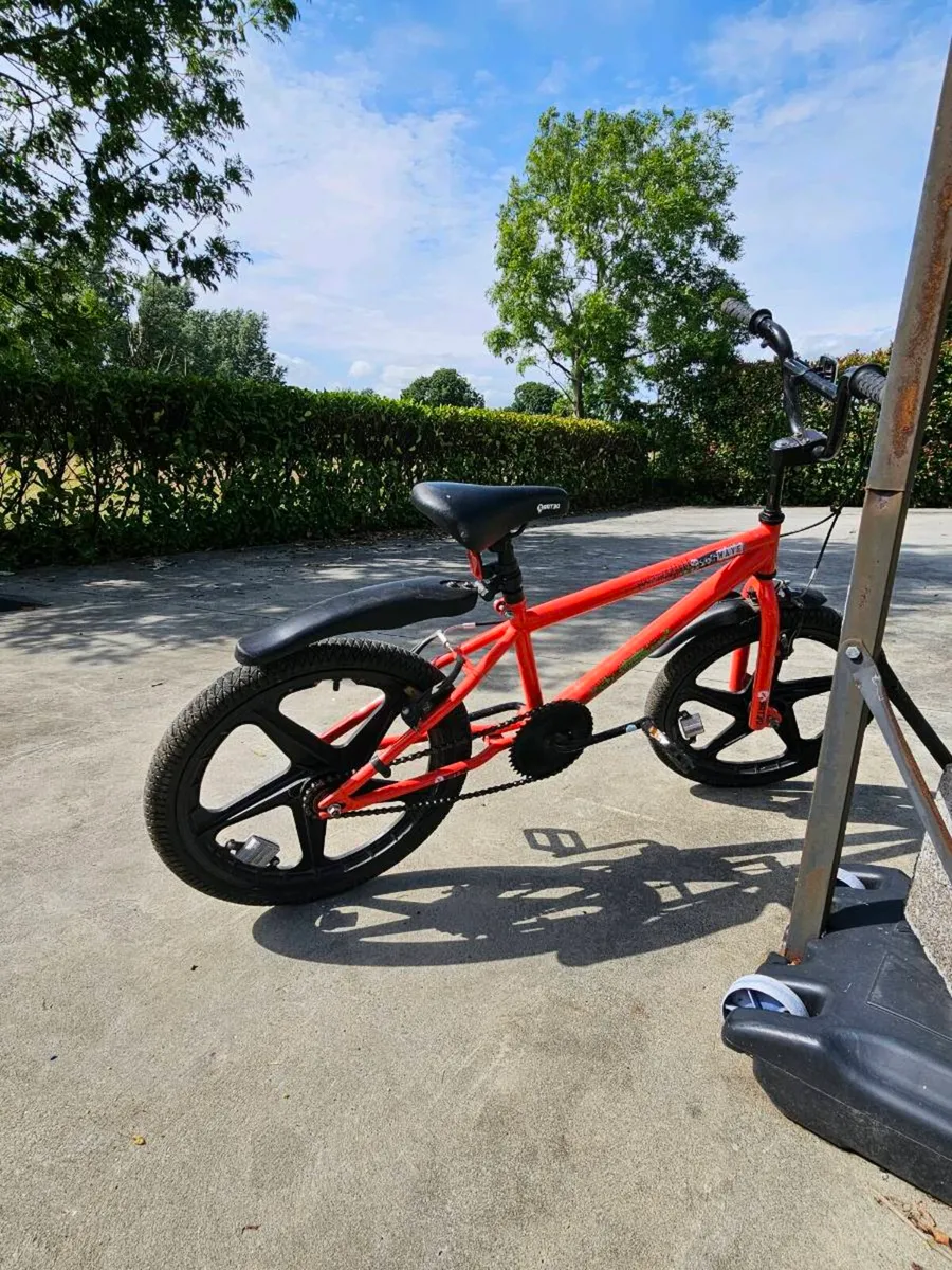 Boys bike - Image 4