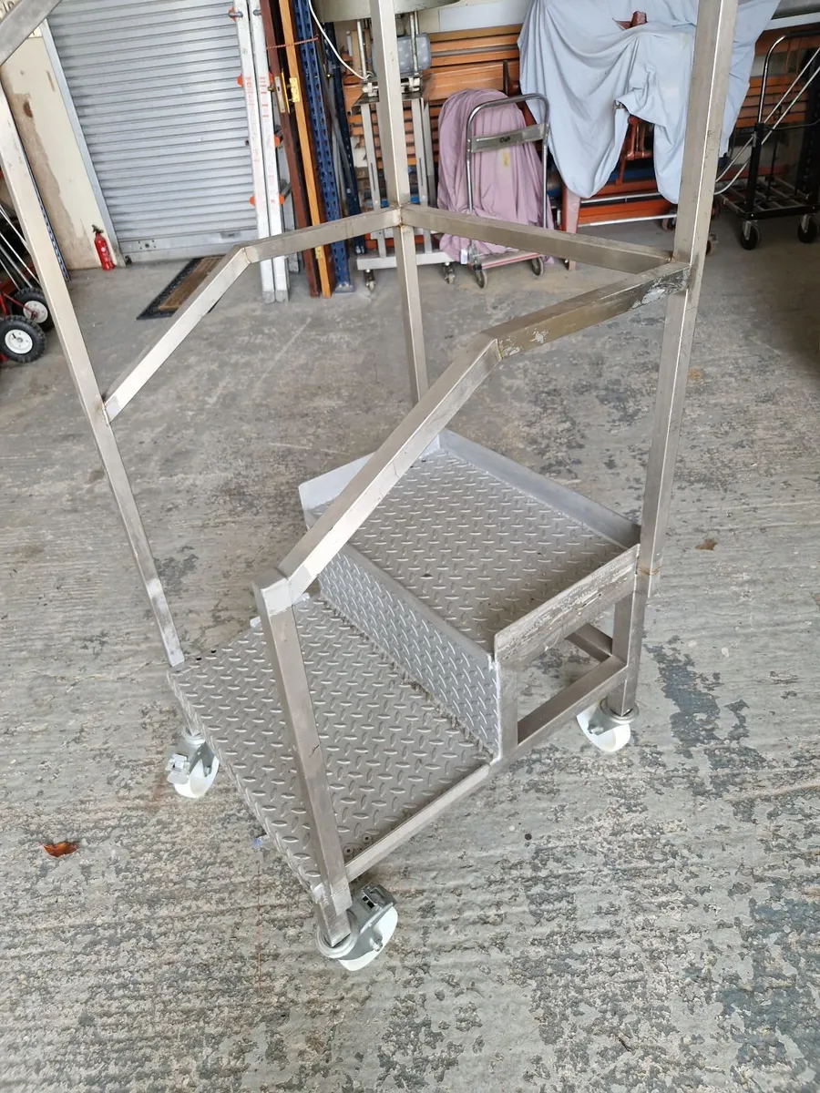 Steel steps - Image 3