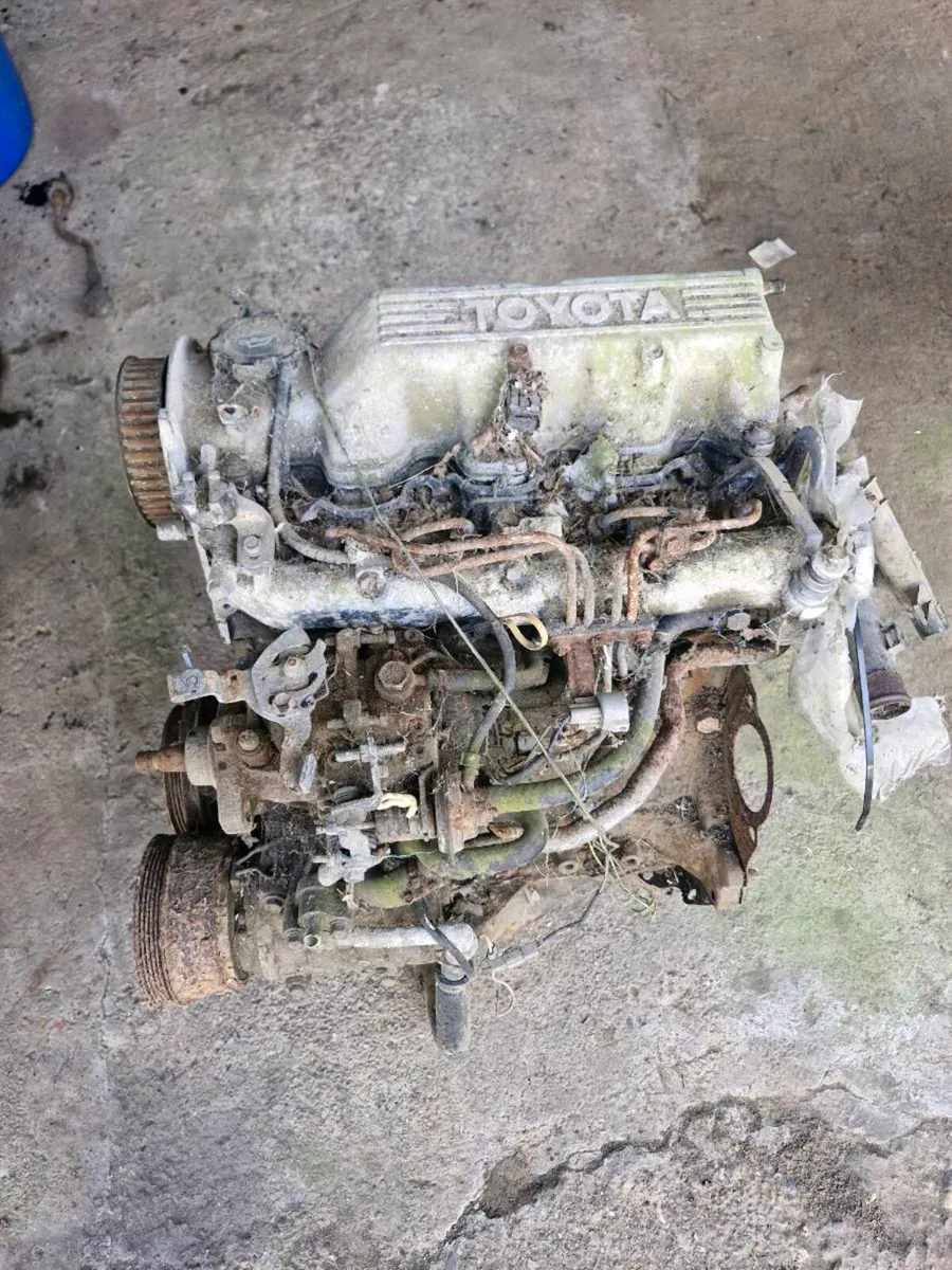 Toyota 1.8 diesel engine and gearbox - Image 1