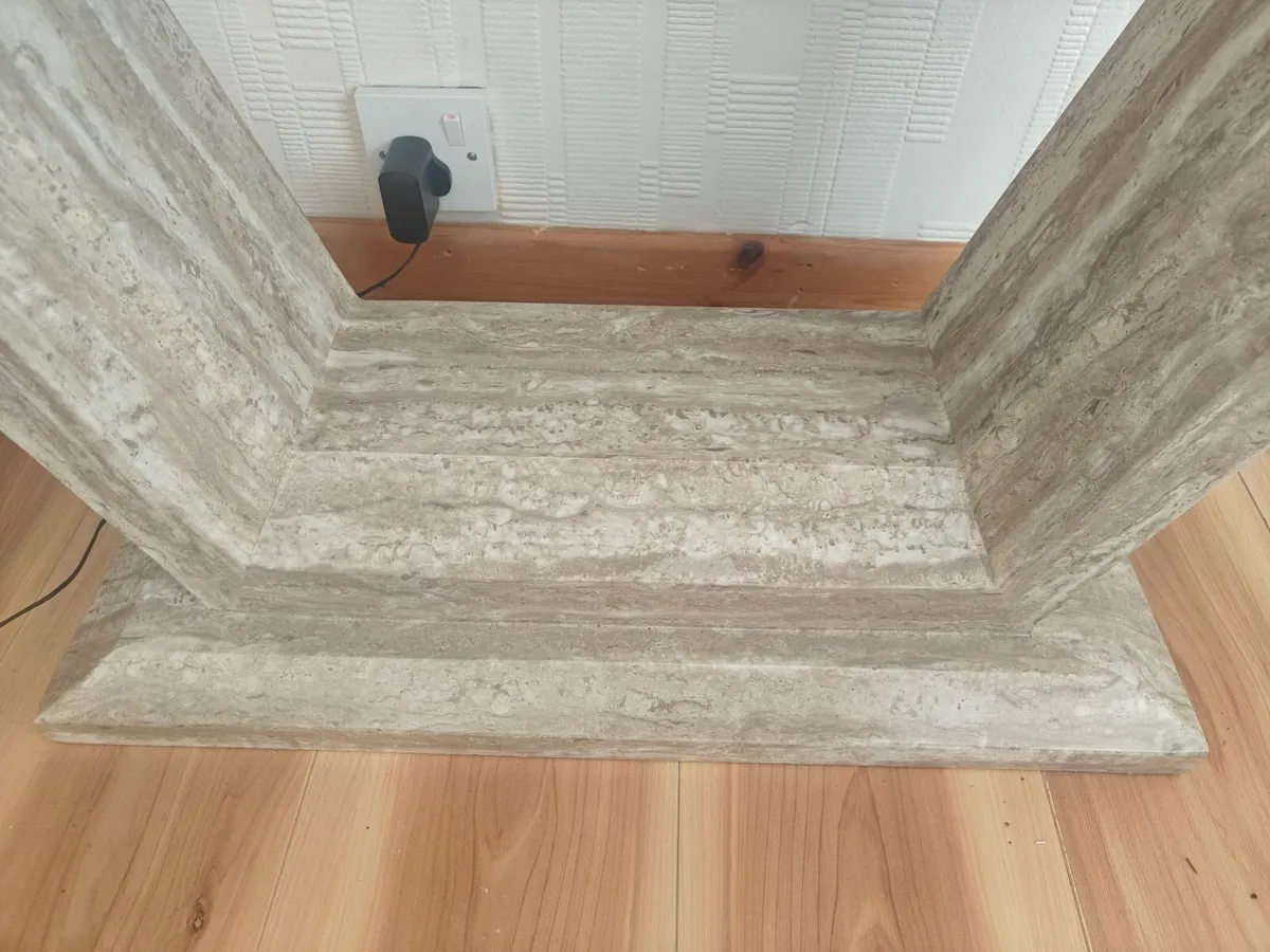 Luxury Travertine Console Table 126cm - Image 4