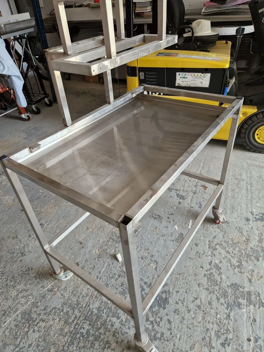 Stainless steel table - Image 3