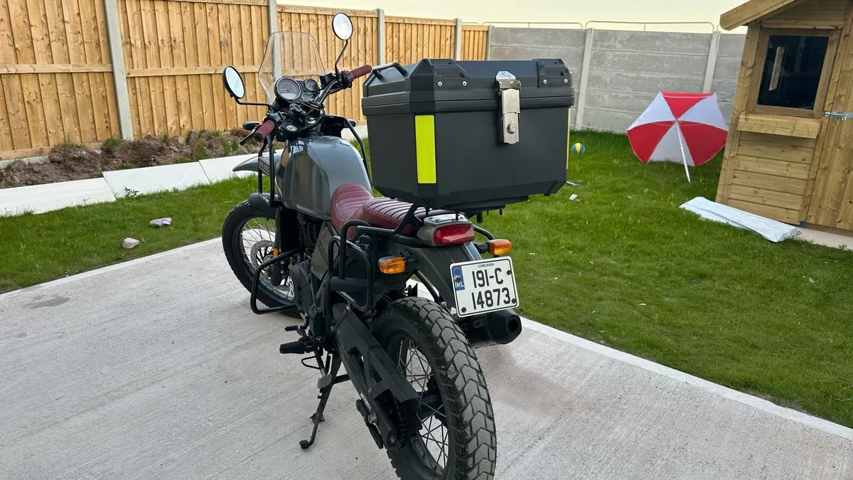 Royal Enfield Himalayan with lots of accessories - Image 3
