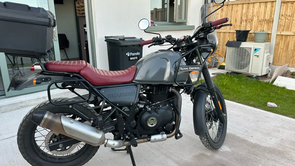Royal Enfield Himalayan with lots of accessories - Image 4
