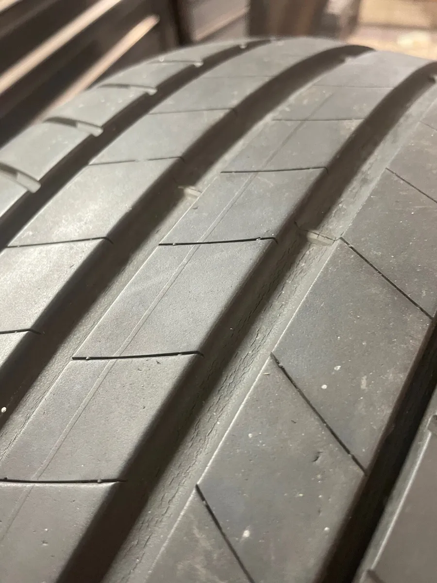 225/55/18 Bridgestone tyres - Image 3
