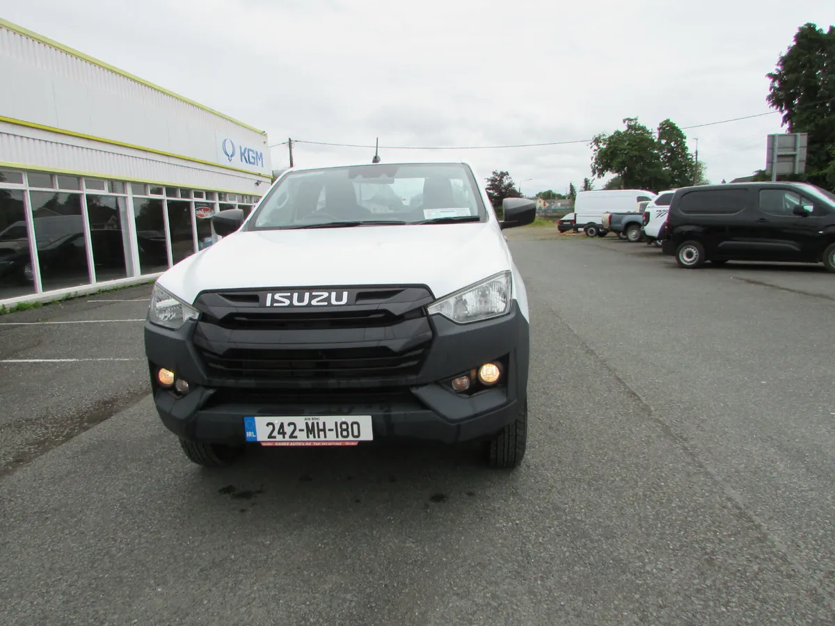 Isuzu D-Max 2024 - Image 2