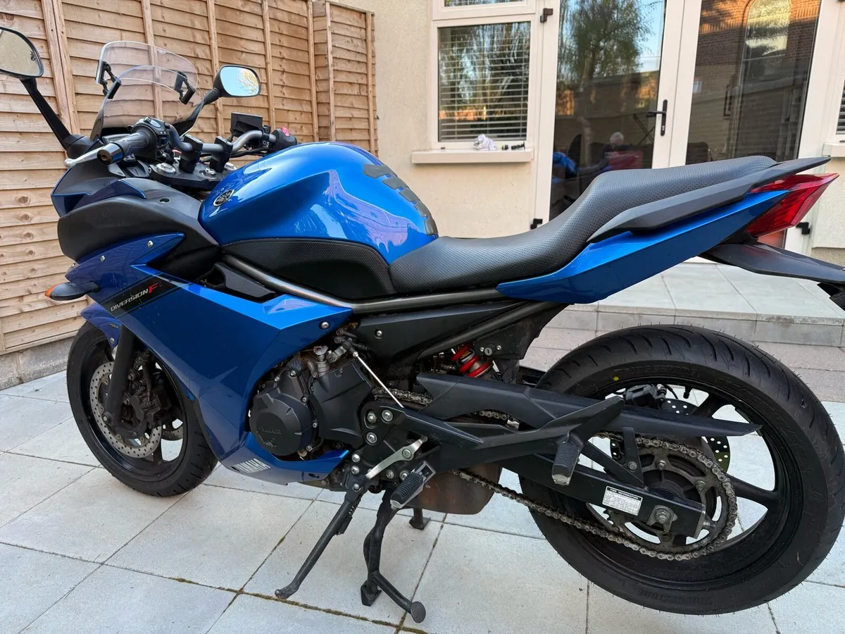 Yamaha XJ6 Diversion F - Image 2