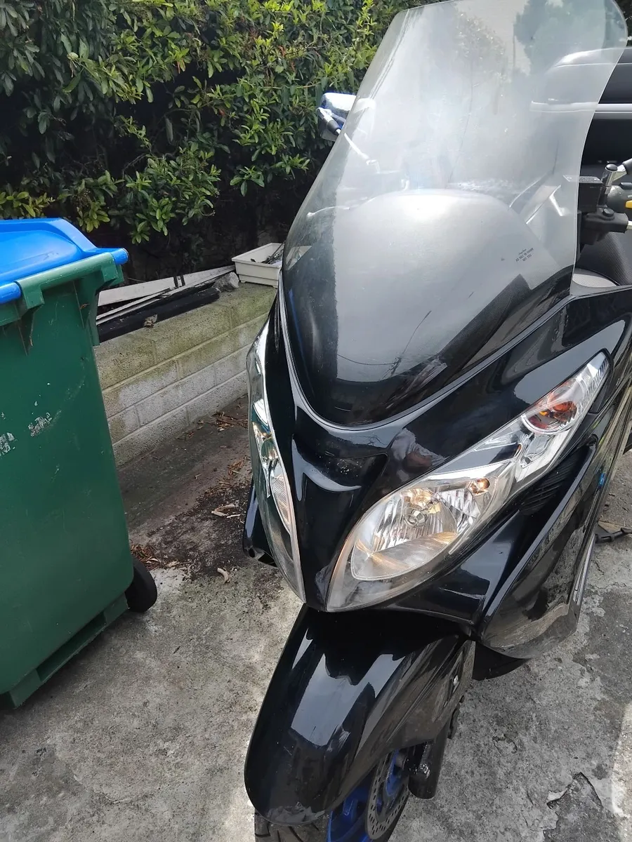 Suzuki Burgman 400 (read ad) - Image 3