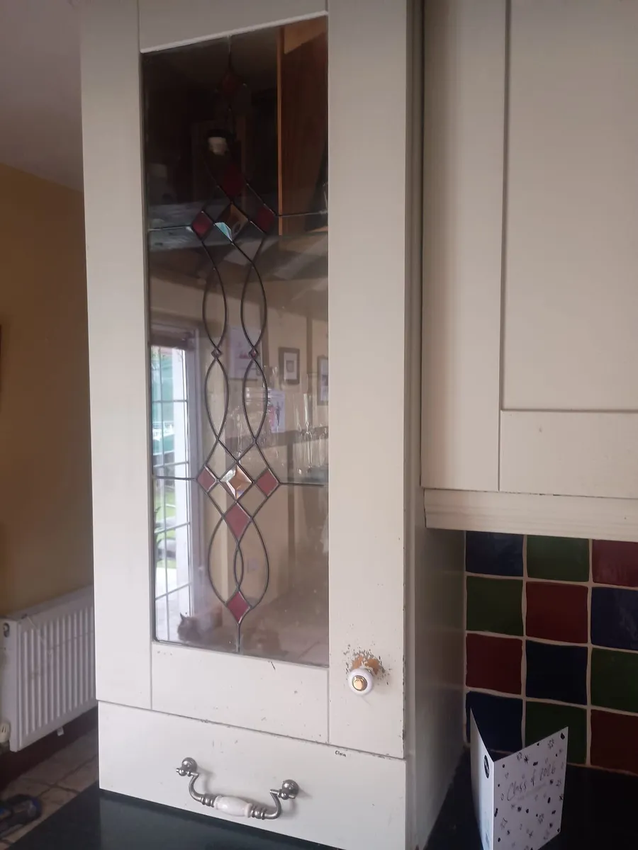 Kitchen units - Image 1