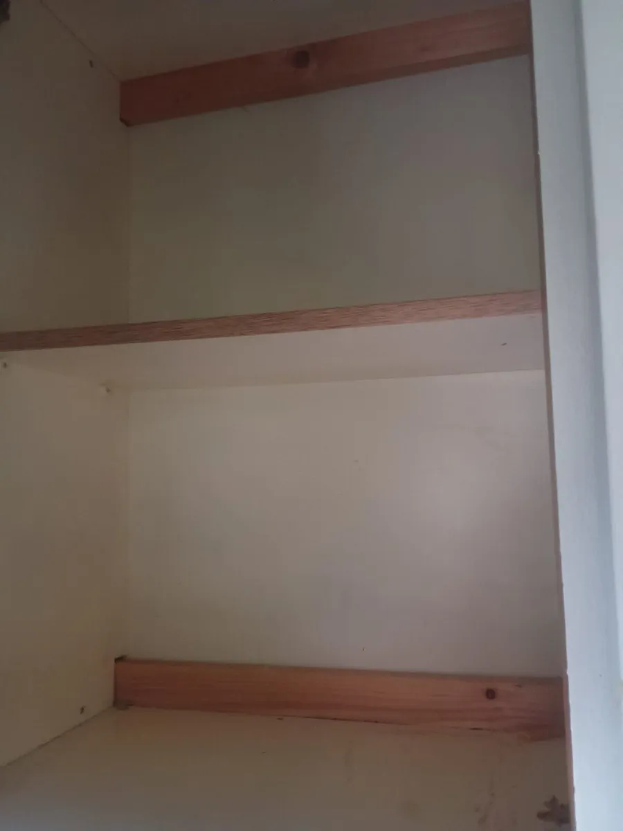 Kitchen units - Image 3