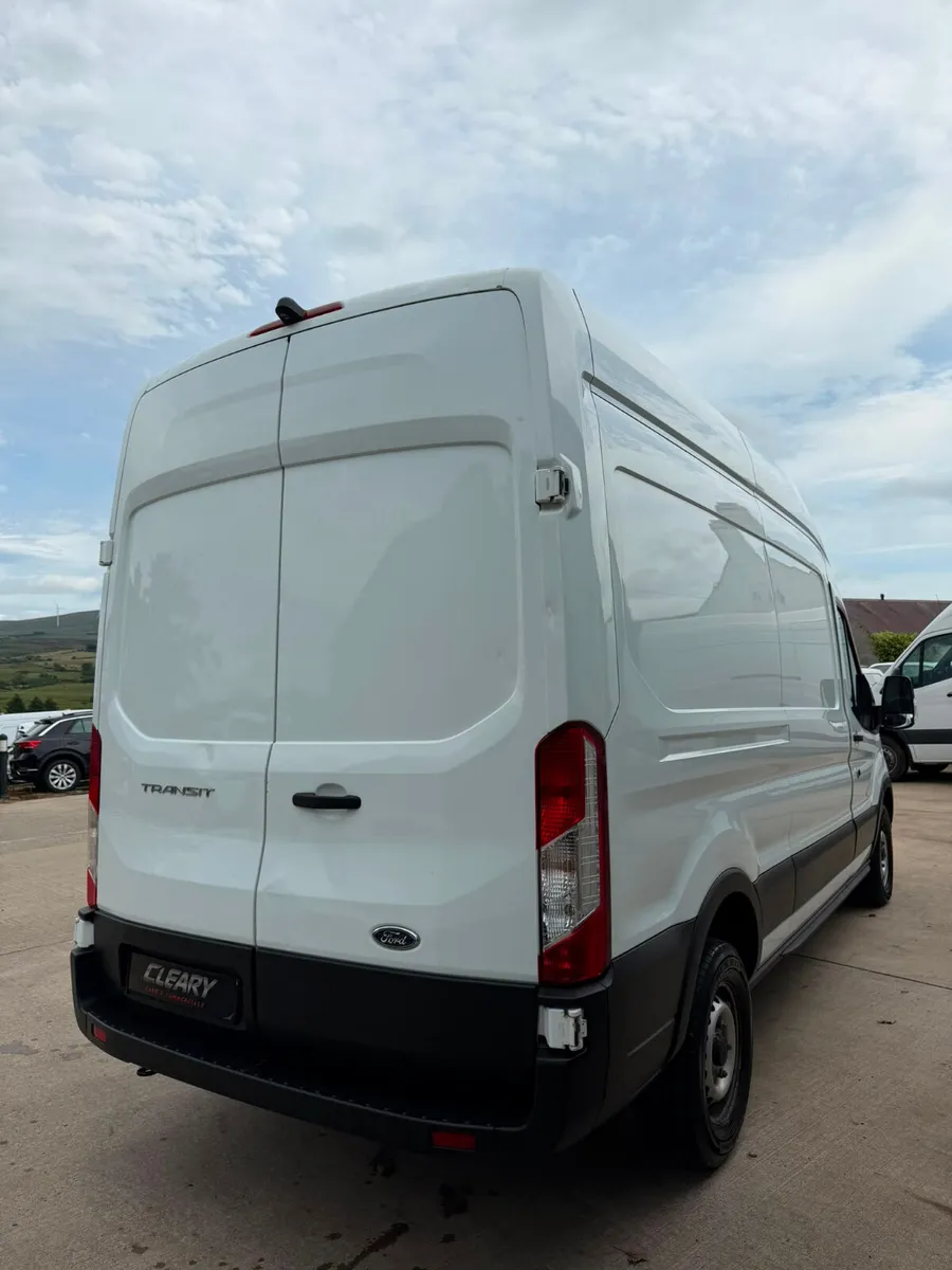Ford Transit 2022 - Image 4