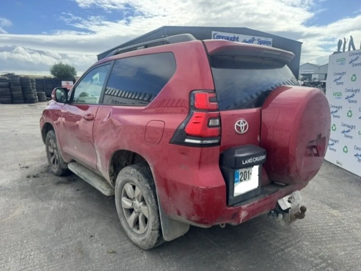2020 TOYOTA LANDCRUISER JUST IN FOR BREAKING - Image 3