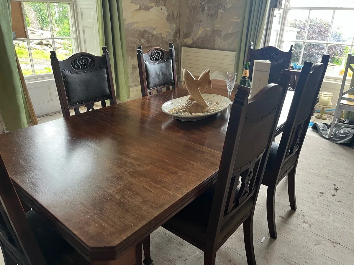 Joseph fitter dining table - Image 3