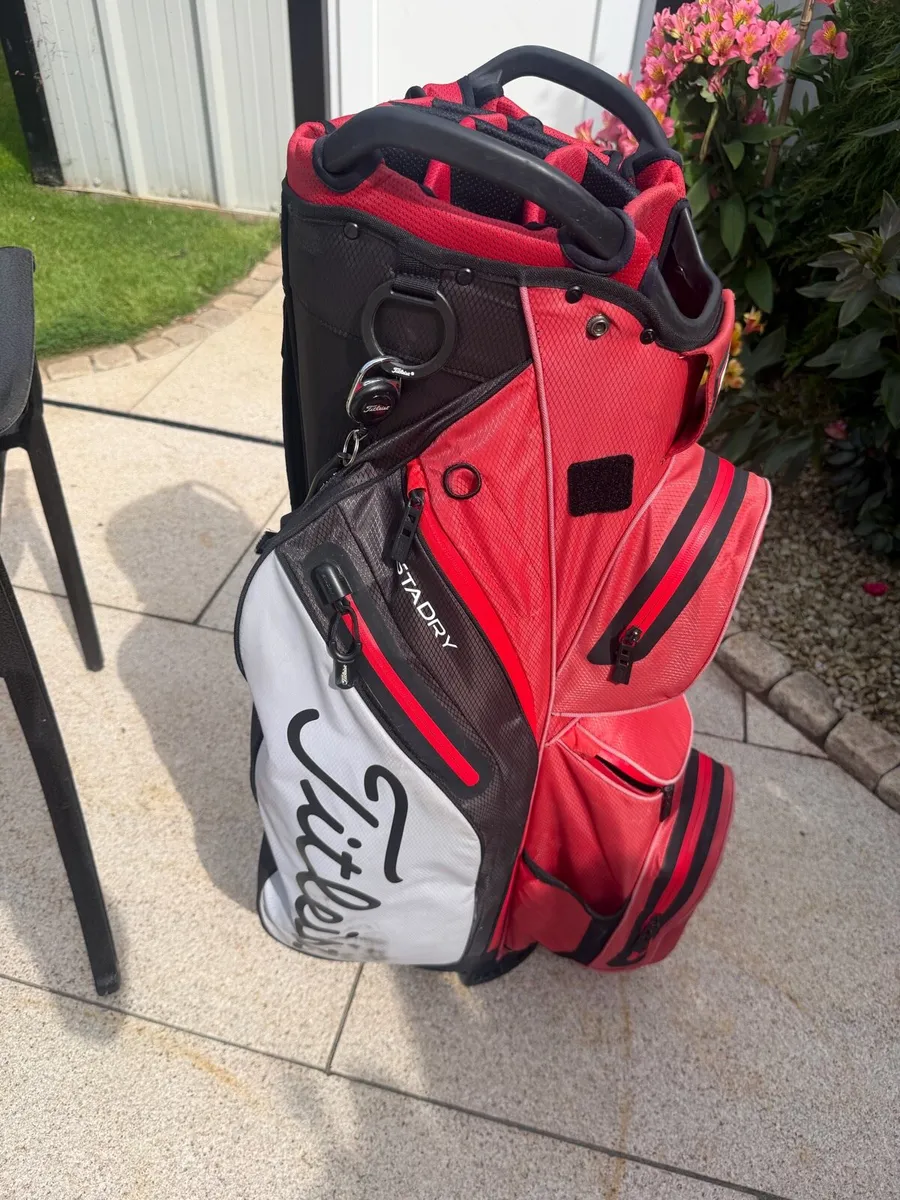 Titleist golf bag - Image 2