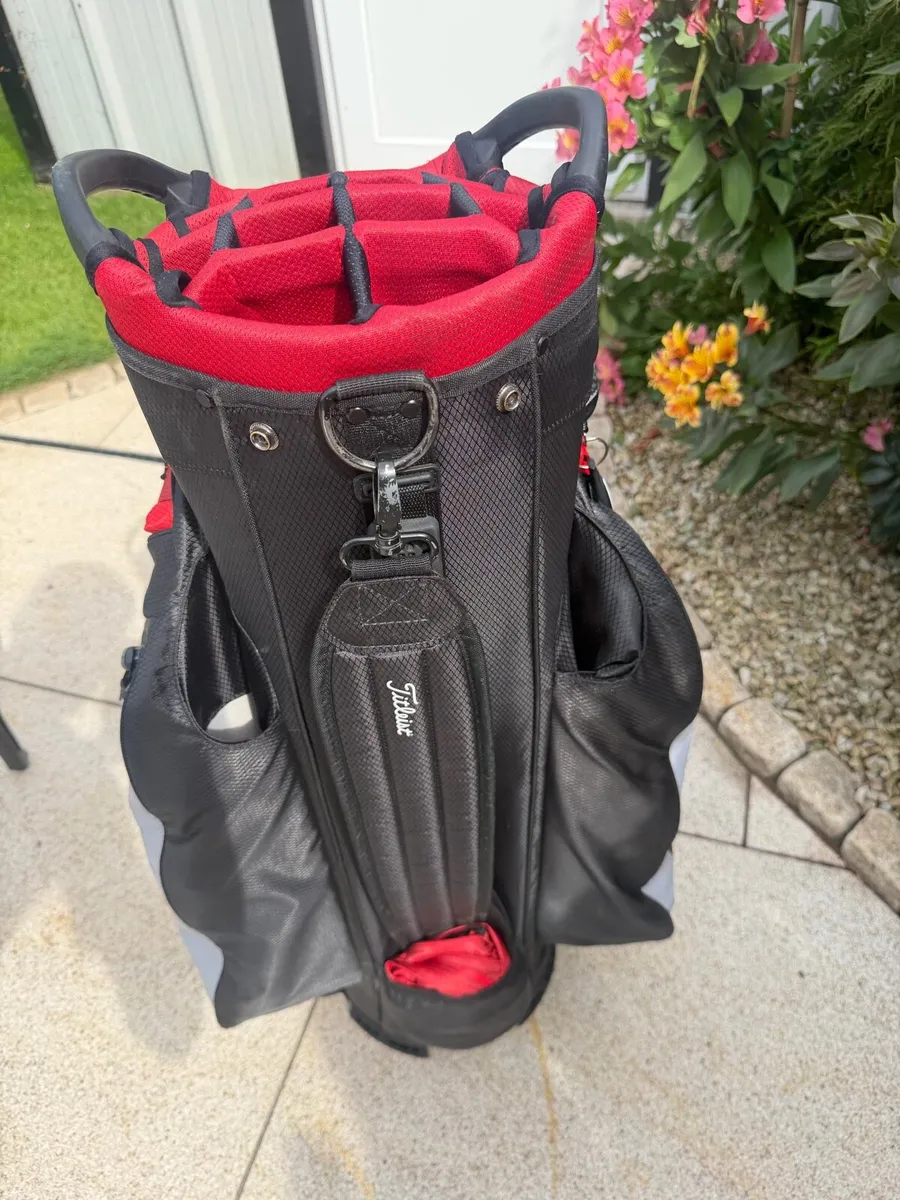 Titleist golf bag - Image 3