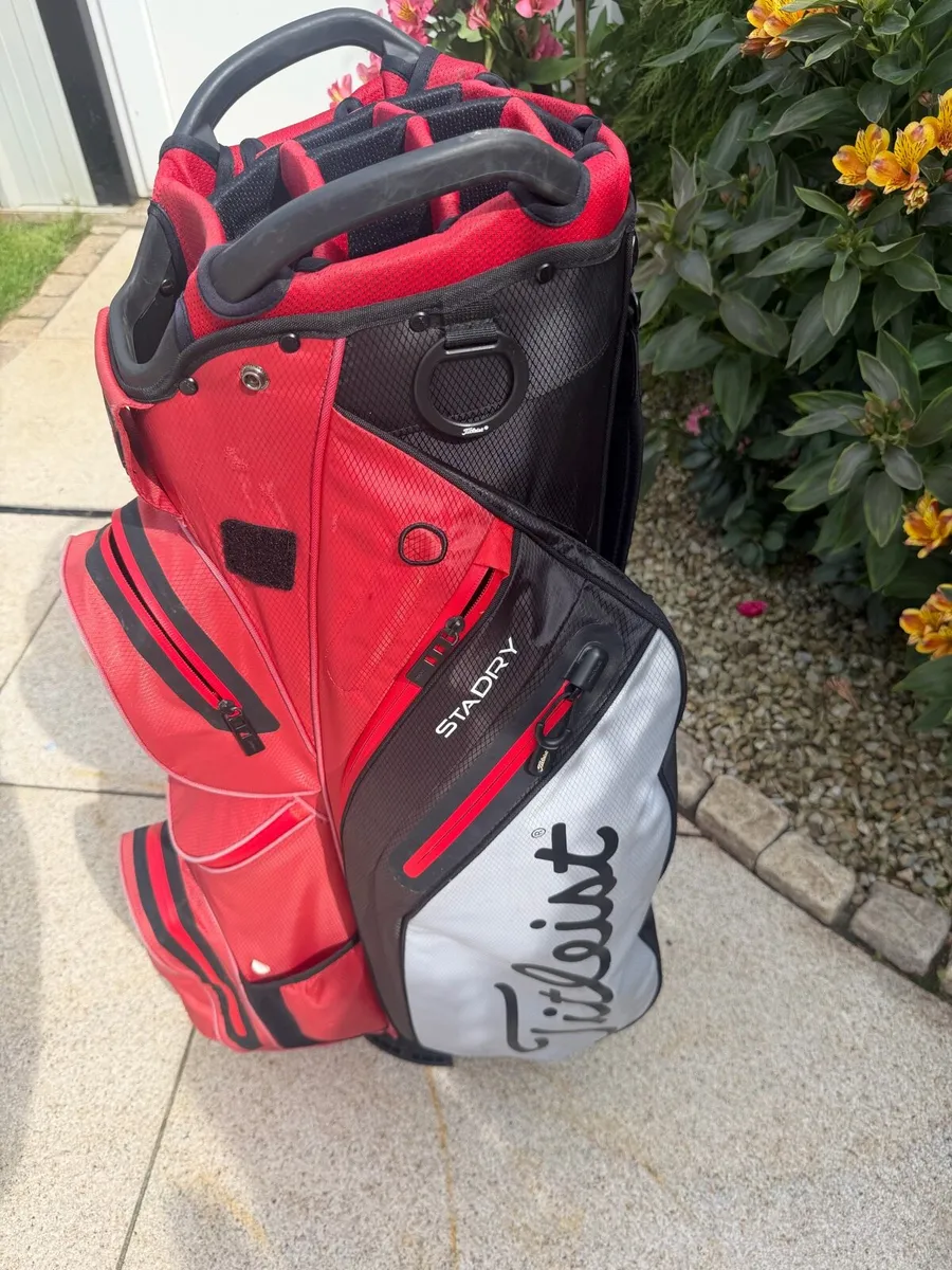Titleist golf bag - Image 4