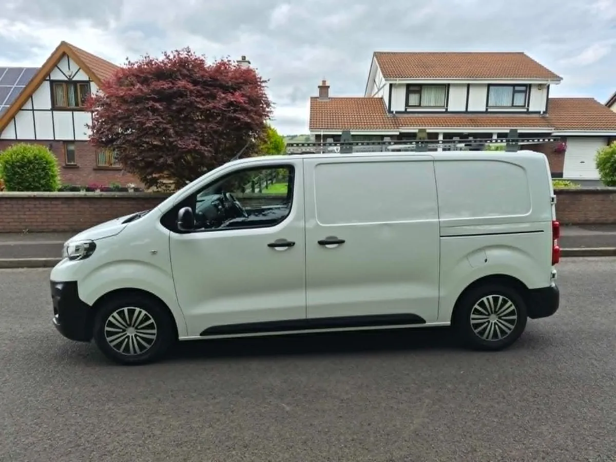 2017 Peugeot Expert S 1.6 HDI 115BHP...LOW MILES - Image 2