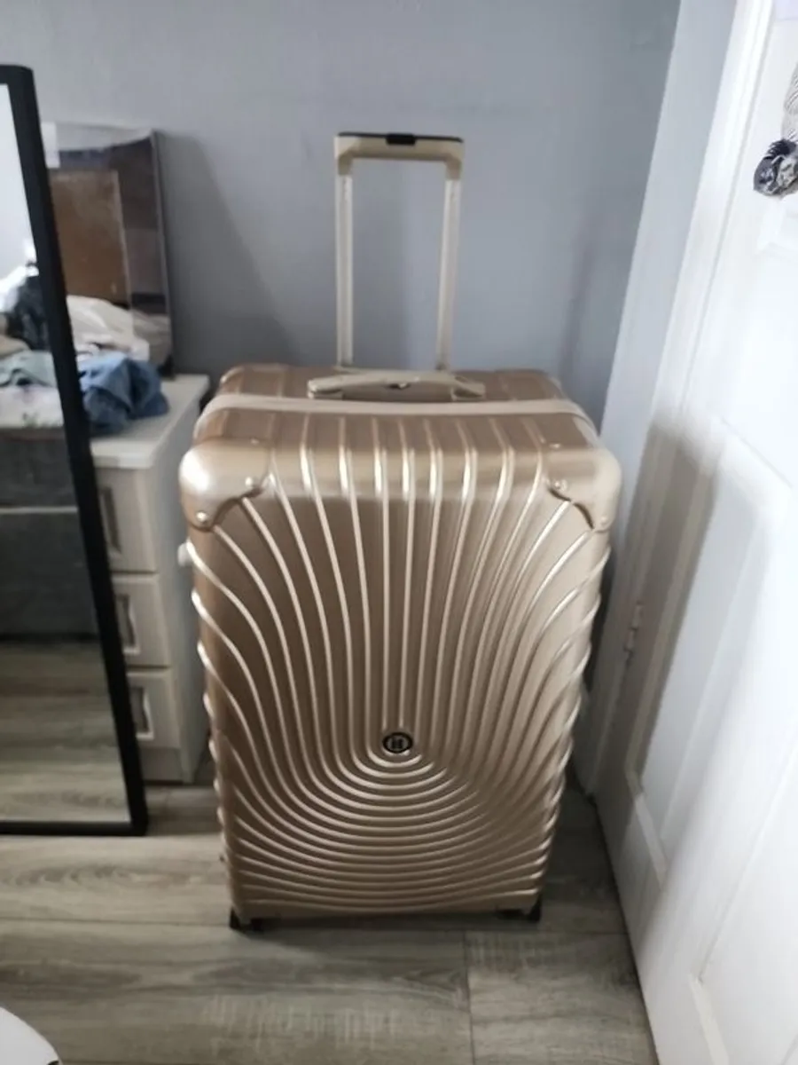 suitcases - Image 1