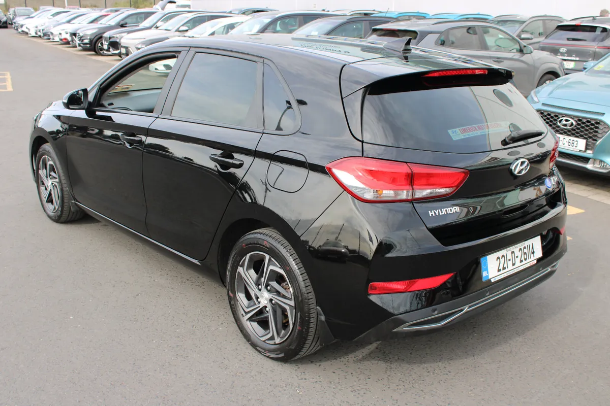 Hyundai i30 2022 - Image 3
