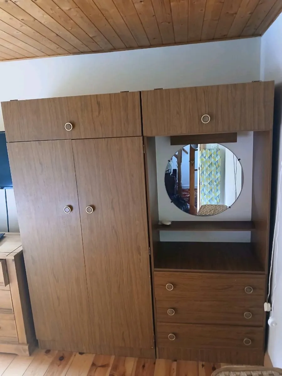 Free standing wardrobes and dresser unit - Image 1