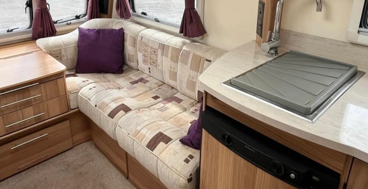 Caravan - Image 3