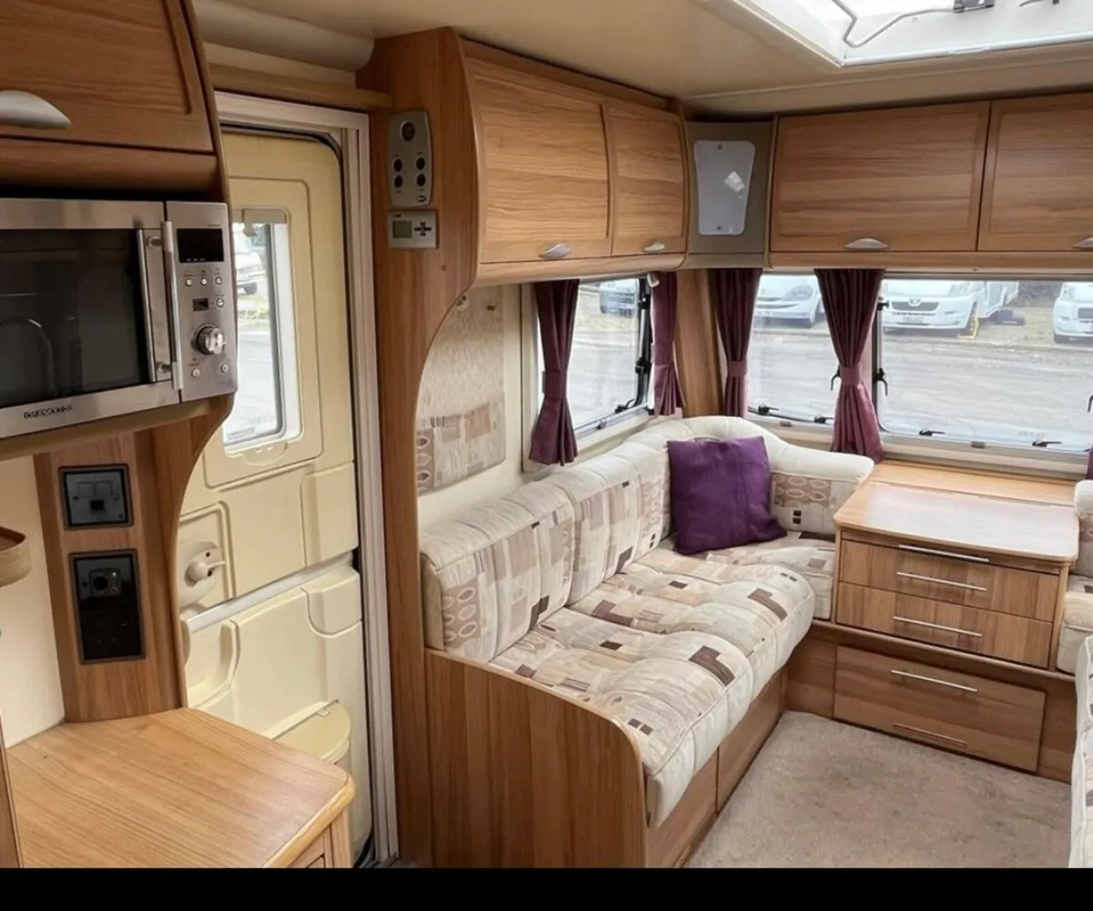Caravan - Image 4