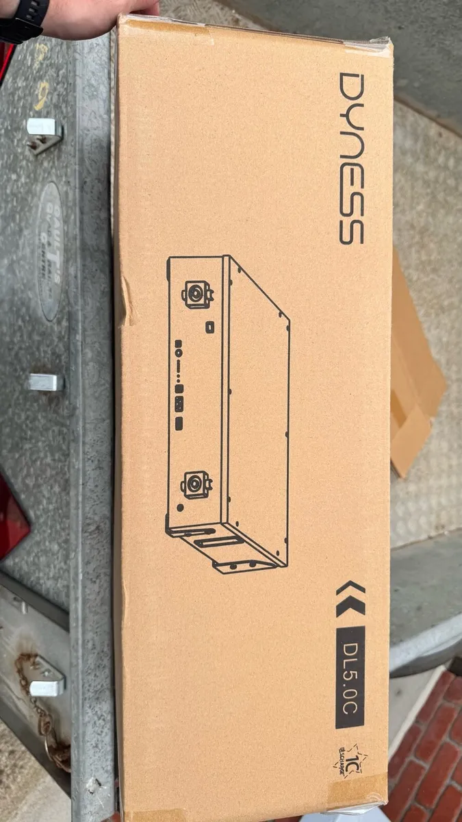 Dyness pv solar battery (2mths old) - Image 3