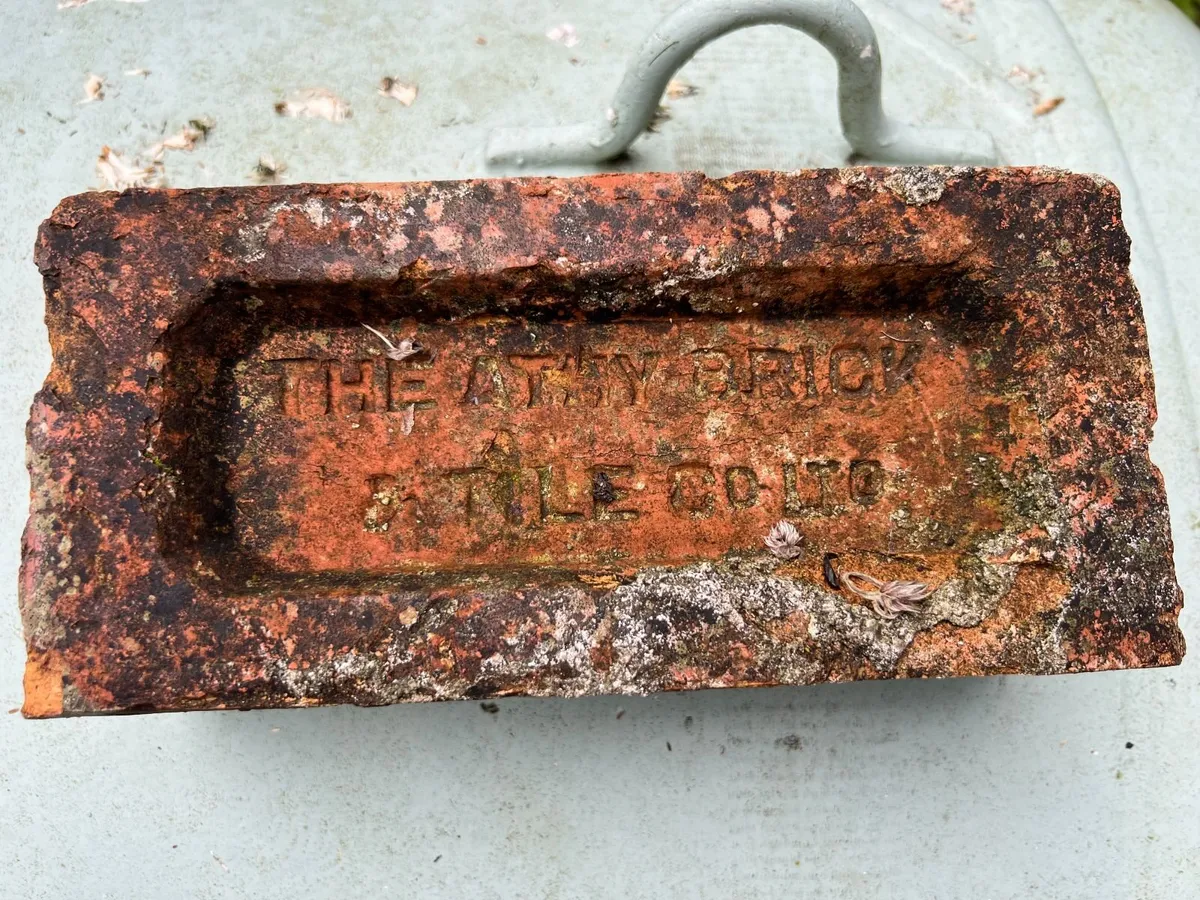 bricks - Image 3