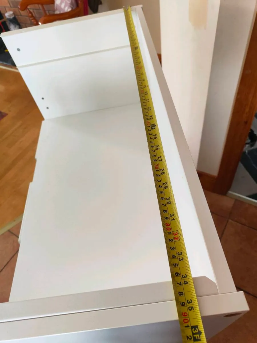 Baby changer/Desk - Image 4