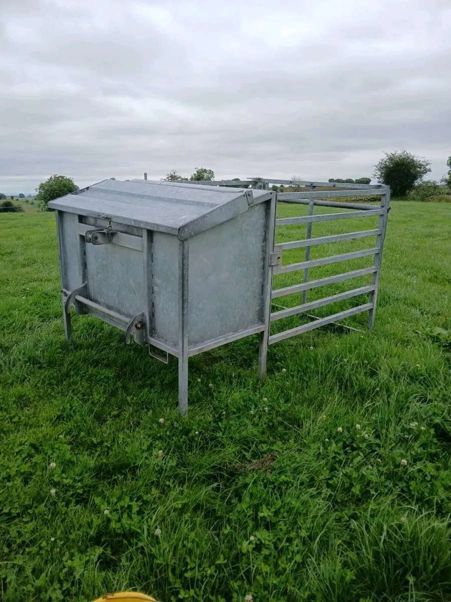 5ft creep feeder - Image 1