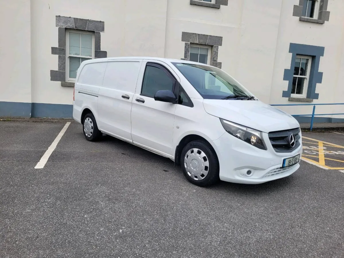 191 MERCEDES VITO LOW MILES CVRT /TAXED. - Image 2