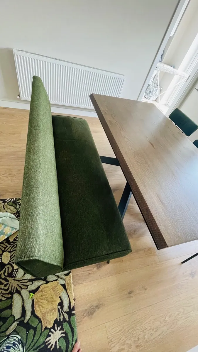 Furniture - Dining table and c - Image 1