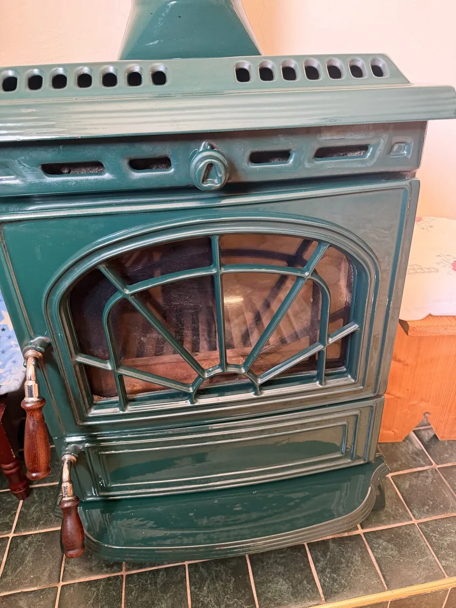 Stanley Stove (Waterford built) - Image 1