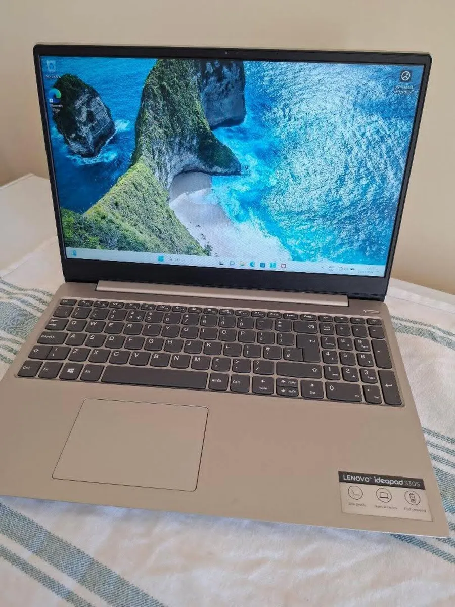 Lenovo Laptop Intel i5 (8th Gen) - 8GB RAM / Fast - Image 1
